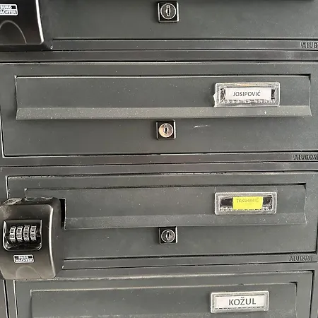 Desire - Brand New Modern *